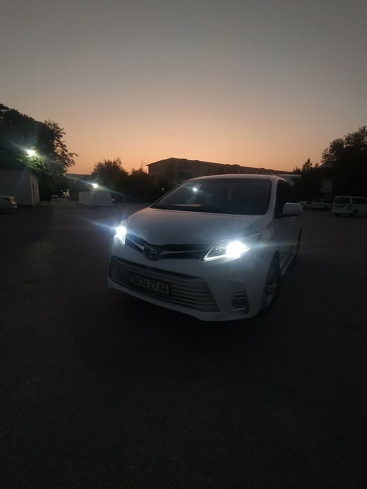 Toyota Sienna 2017 - 410 000 TMT - 10 мкр - img 8