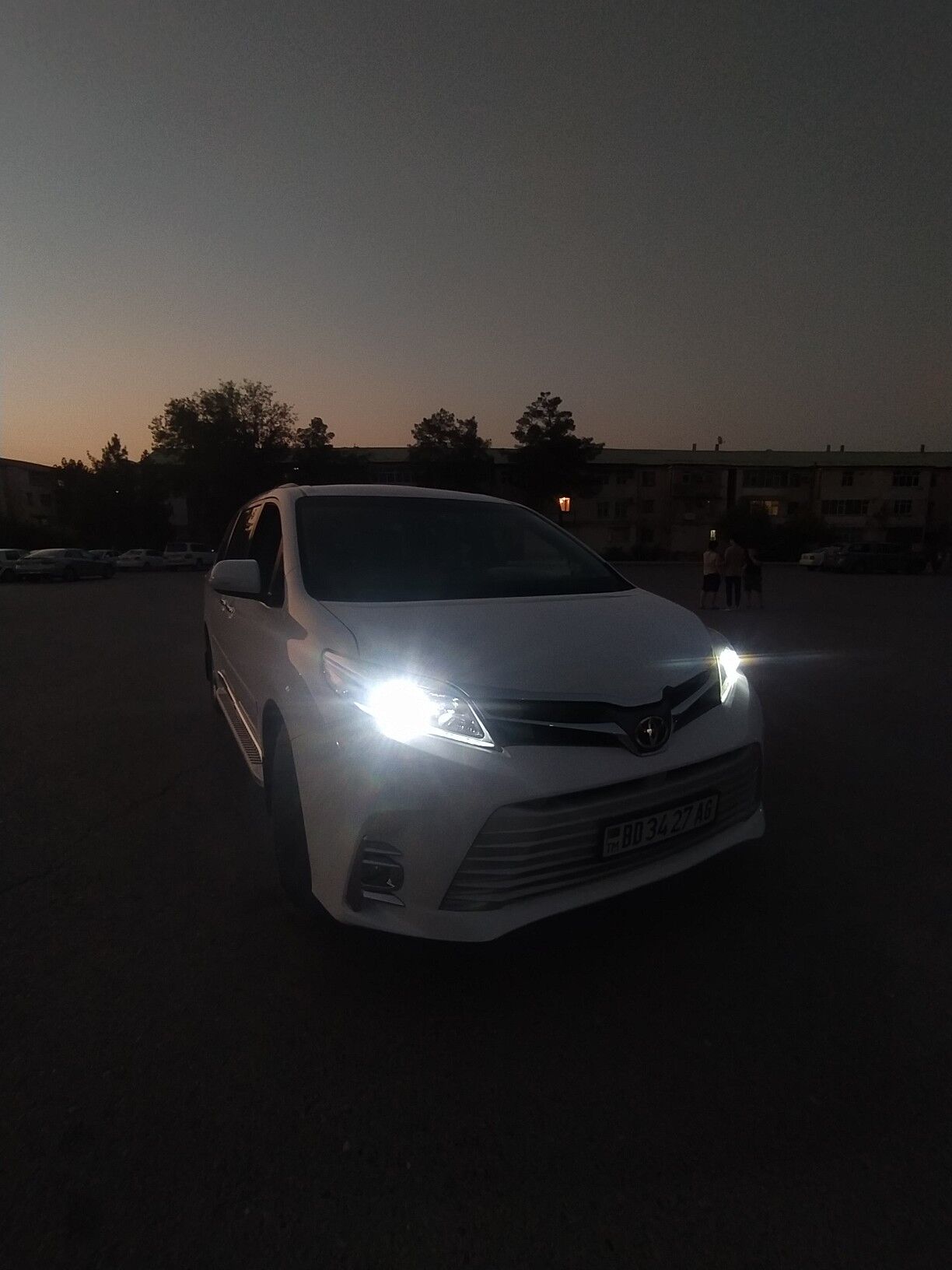 Toyota Sienna 2017 - 410 000 TMT - 10 мкр - img 9
