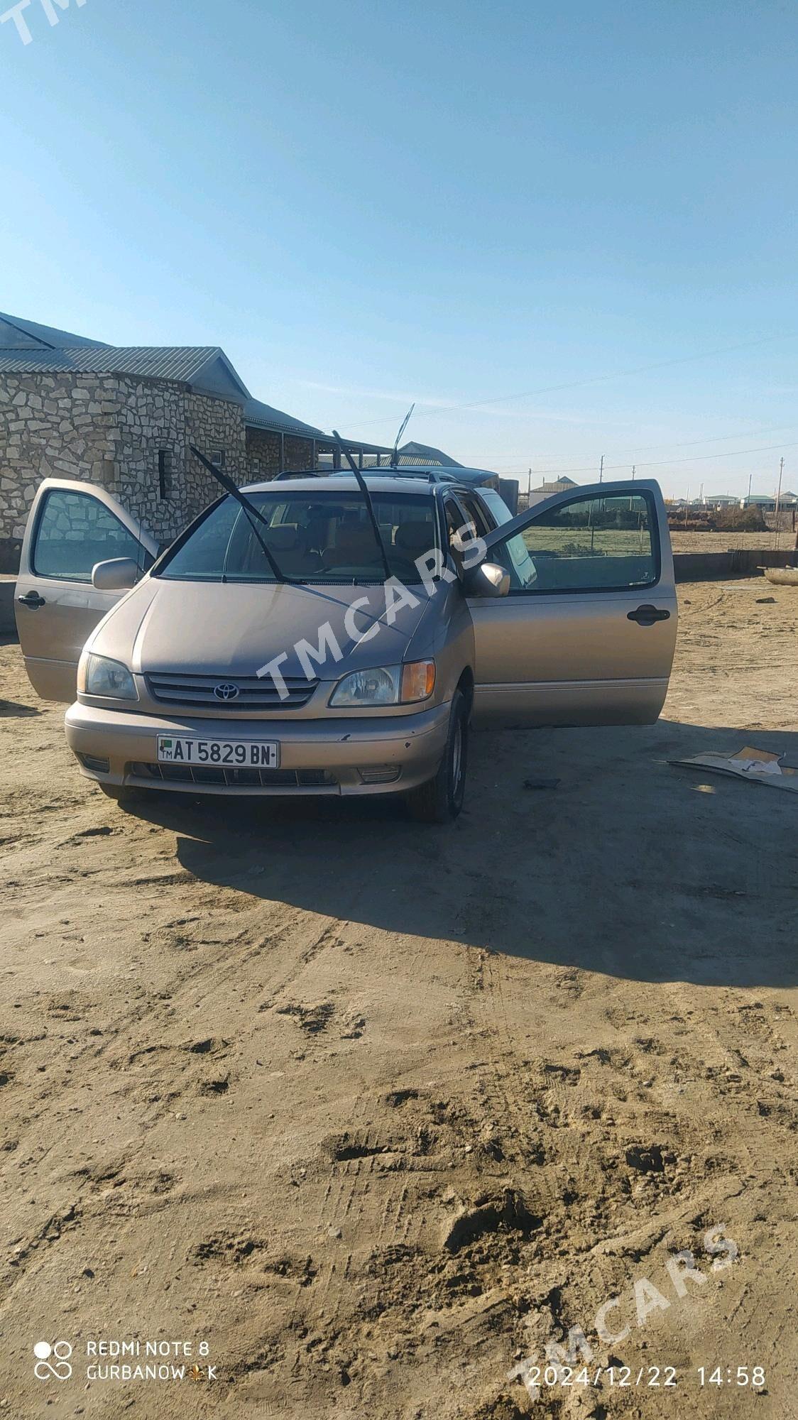 Toyota Sienna 2002 - 155 000 TMT - Esenguly - img 3