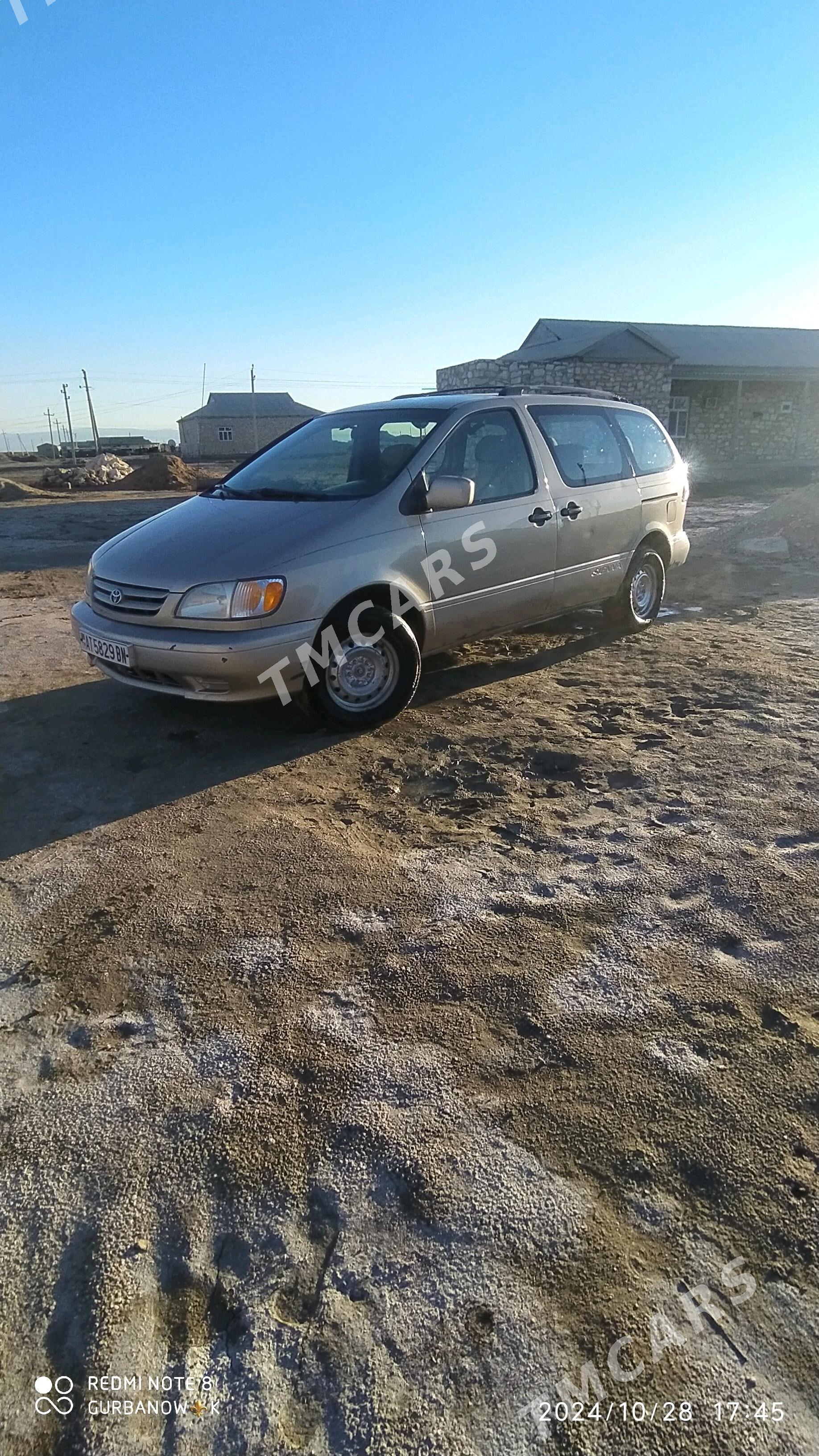 Toyota Sienna 2002 - 155 000 TMT - Esenguly - img 6