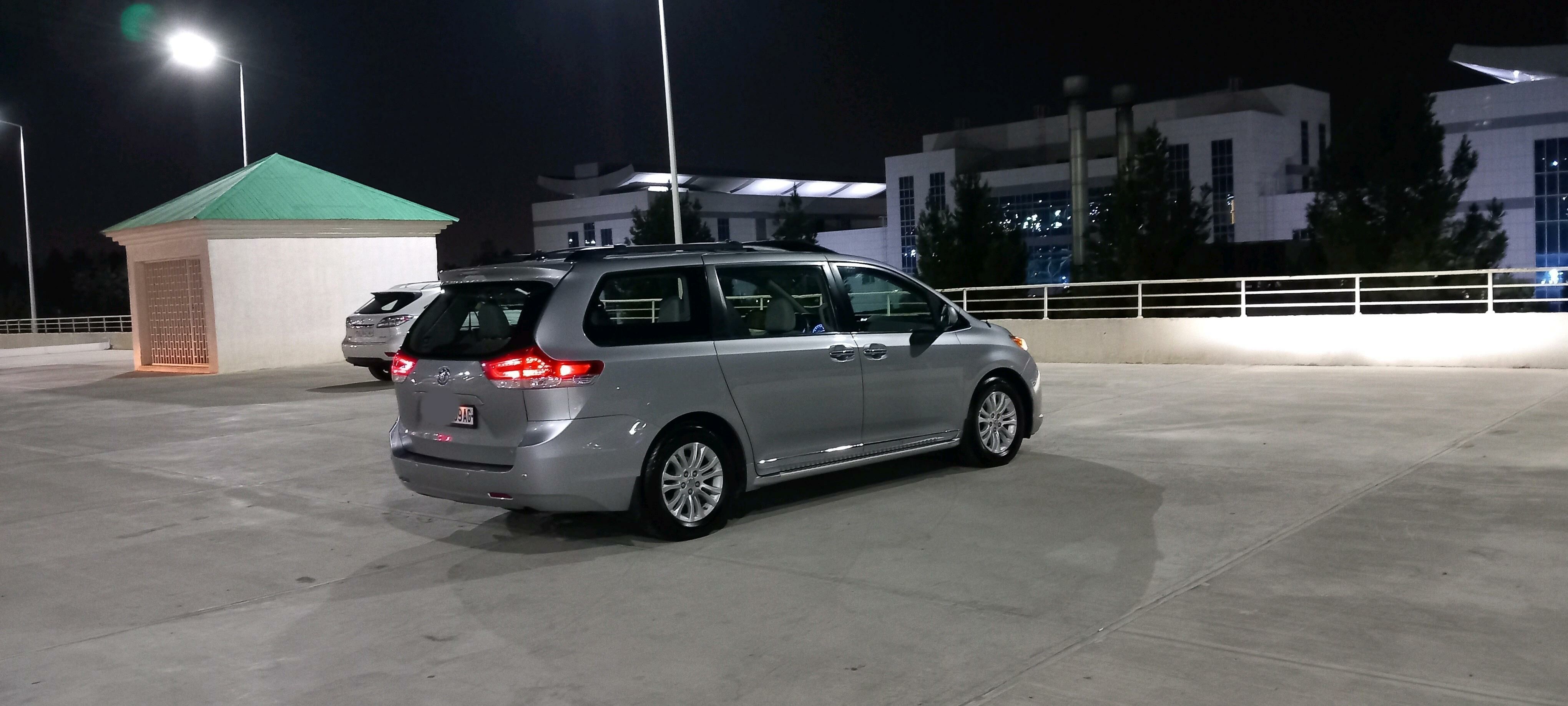 Toyota Sienna 2012 - 295 000 TMT - Aşgabat - img 7