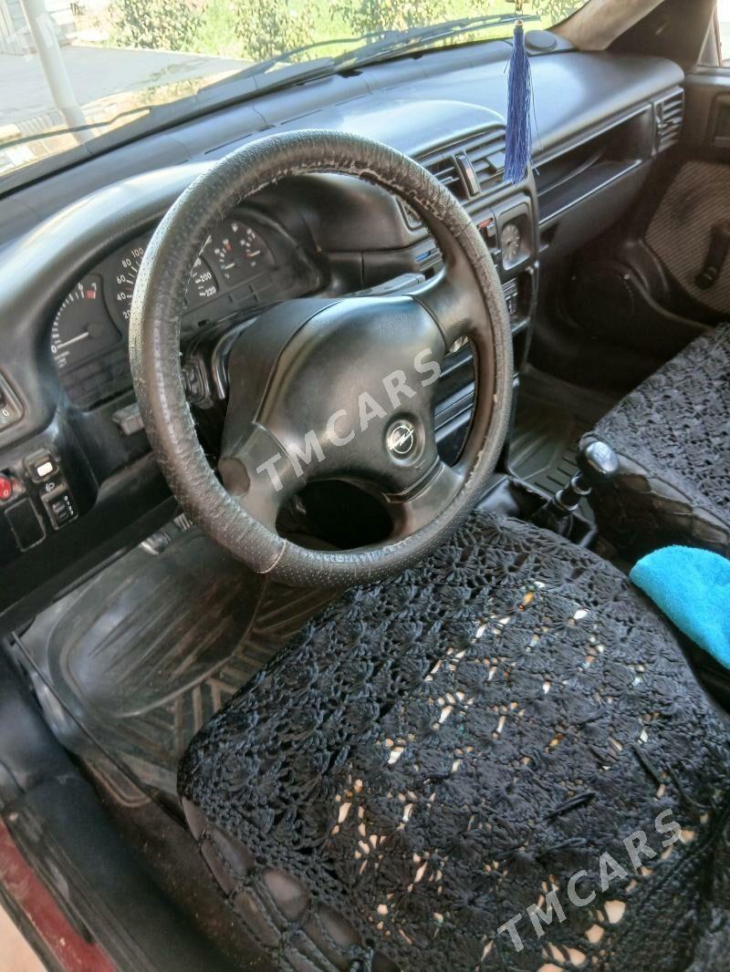 Opel Vectra 1991 - 24 000 TMT - Мары - img 5