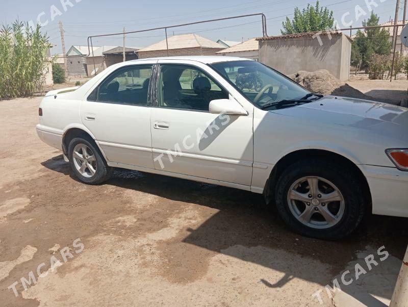 Toyota Camry 1998 - 108 000 TMT - Бабадайхан - img 5