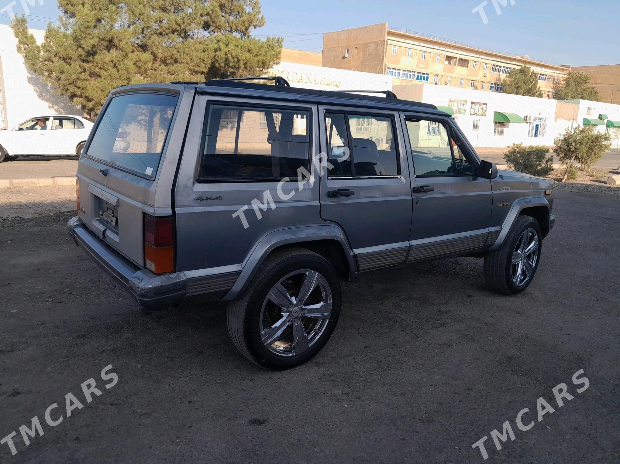 Jeep Cherokee 1992 - 50 000 TMT - Sarahs - img 2