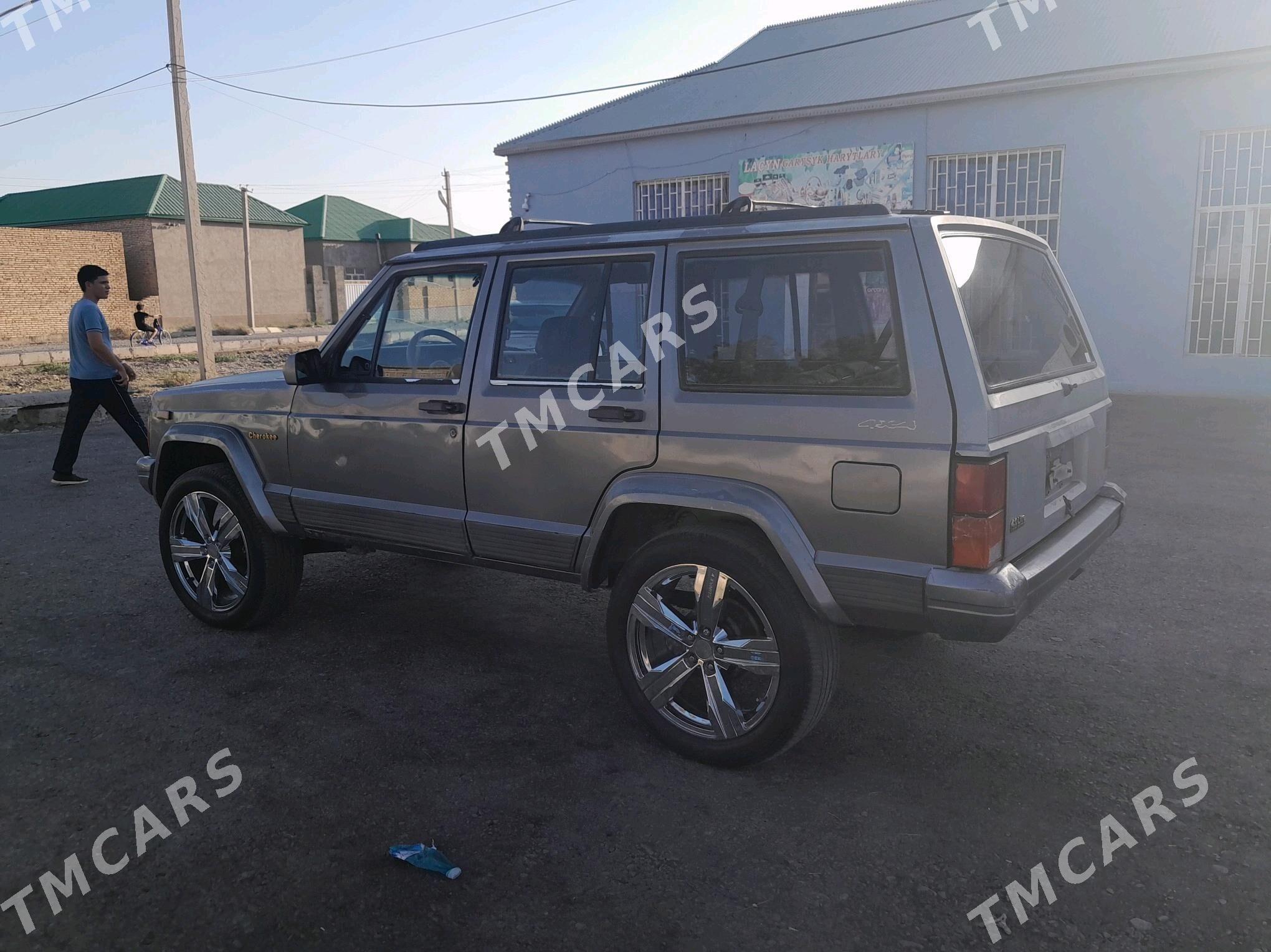 Jeep Cherokee 1992 - 50 000 TMT - Sarahs - img 4
