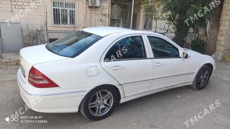Mercedes-Benz C320 2000 - 77 000 TMT - Балканабат - img 2