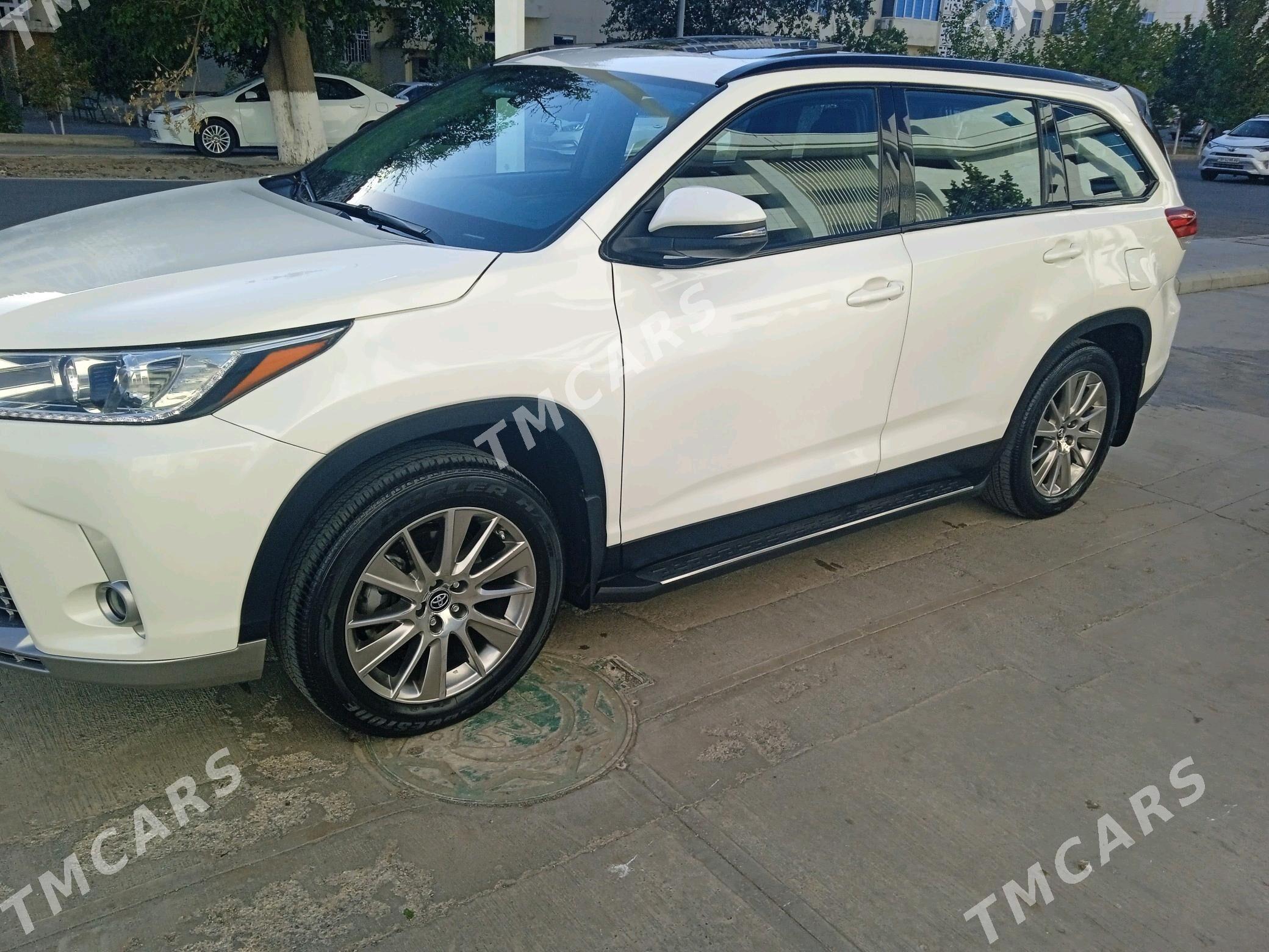Toyota Highlander 2019 - 395 000 TMT - Мир 2 - img 4