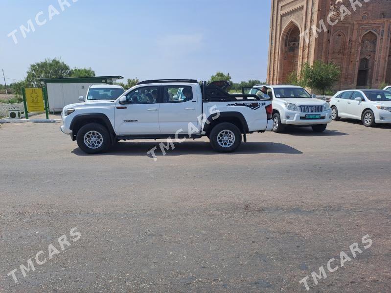 Toyota Tacoma 2022 - 480 000 TMT - Türkmenbaşy etr. - img 5