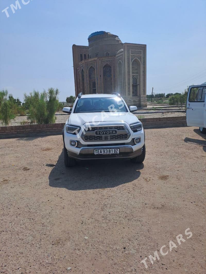 Toyota Tacoma 2022 - 480 000 TMT - Türkmenbaşy etr. - img 2