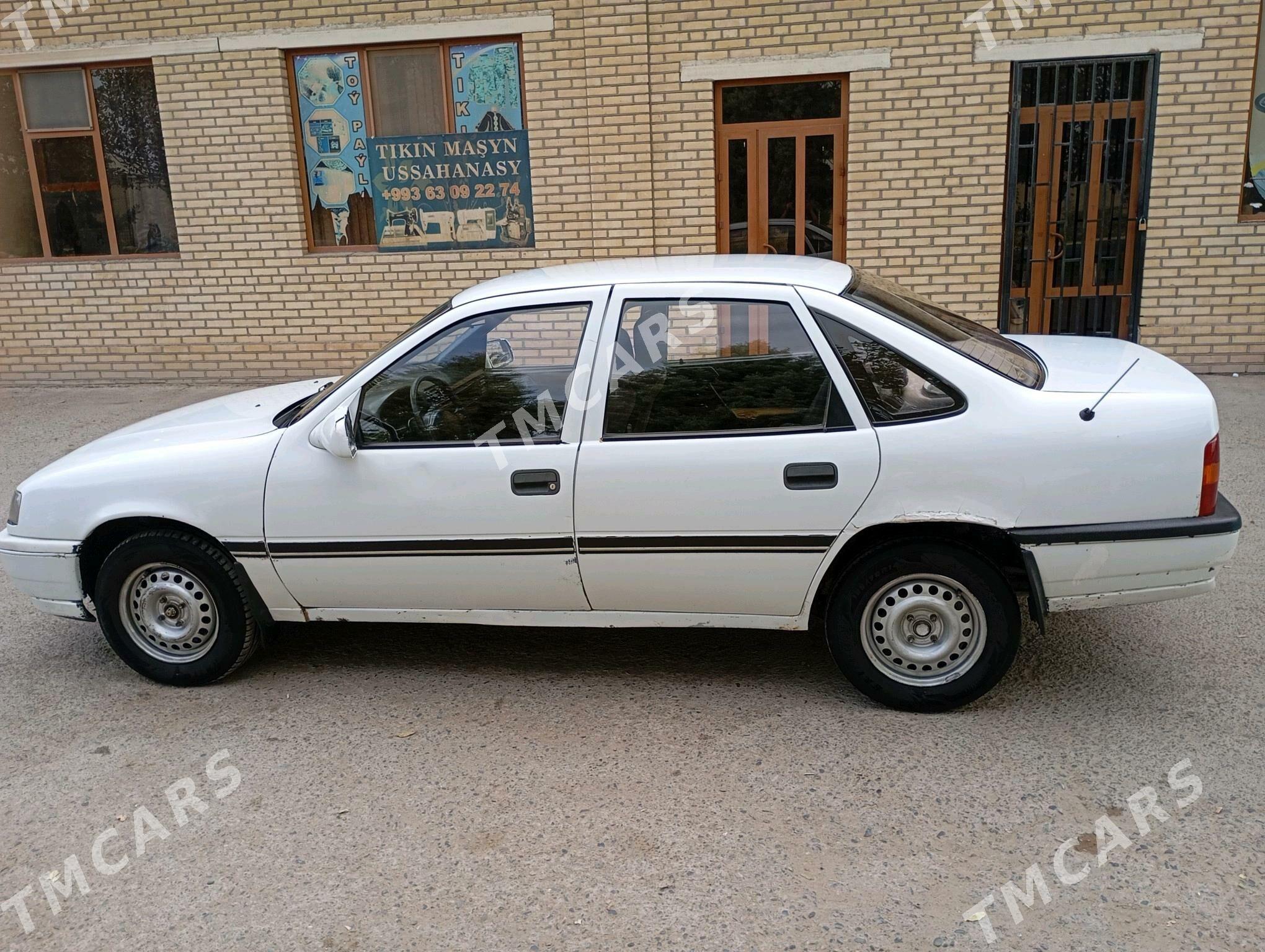 Opel Vectra 1990 - 25 000 TMT - Мары - img 2