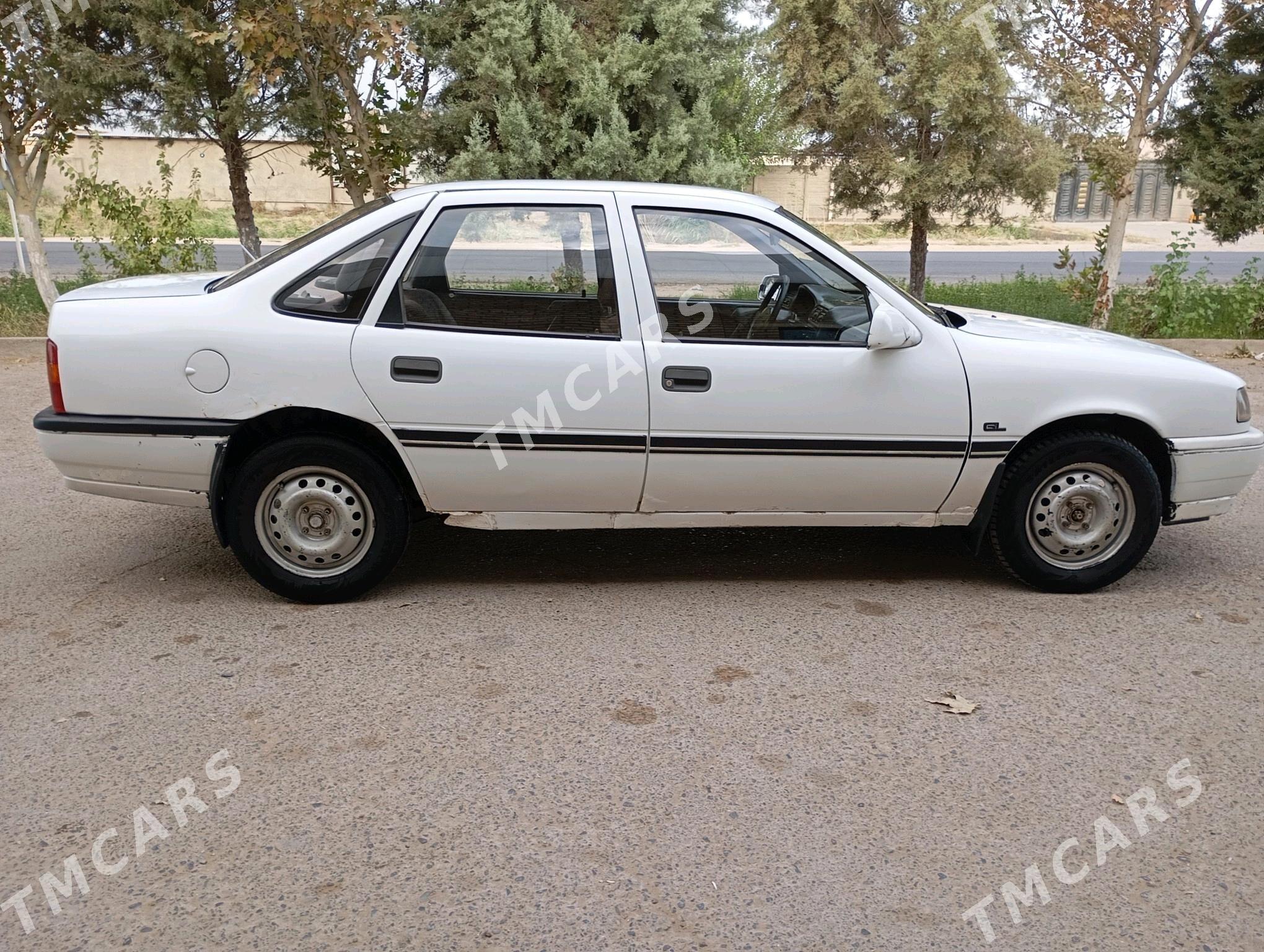 Opel Vectra 1990 - 25 000 TMT - Мары - img 5