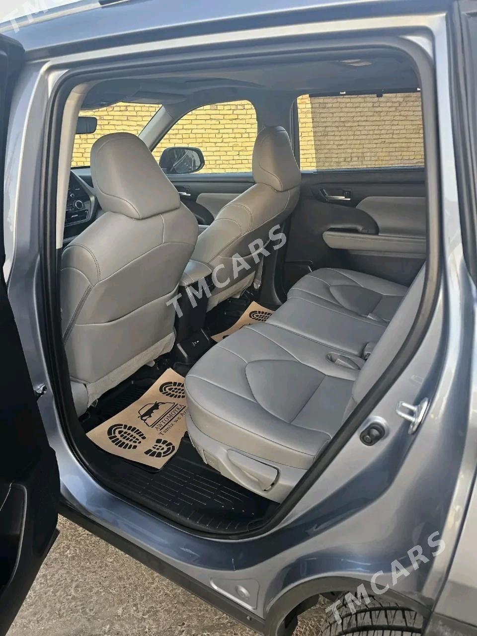 Toyota Highlander 2021 - 540 000 TMT - Туркменабат - img 4