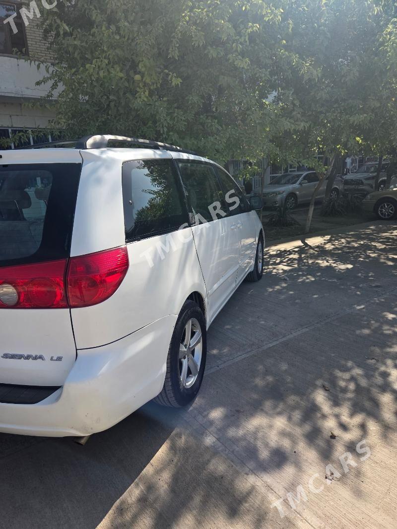 Toyota Sienna 2008 - 215 000 TMT - Мары - img 5
