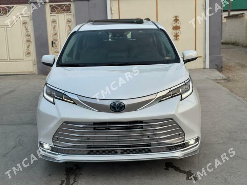 Toyota Sienna 2021 - 490 000 TMT - Балканабат - img 7