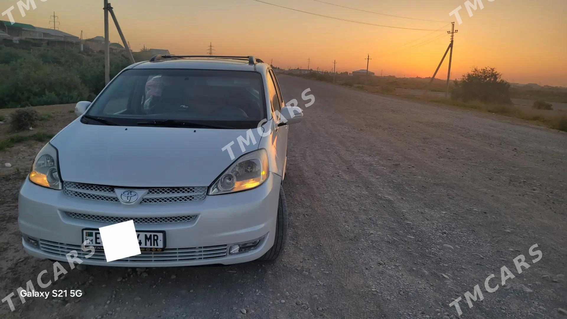 Toyota Sienna 2004 - 230 000 TMT - Мары - img 2