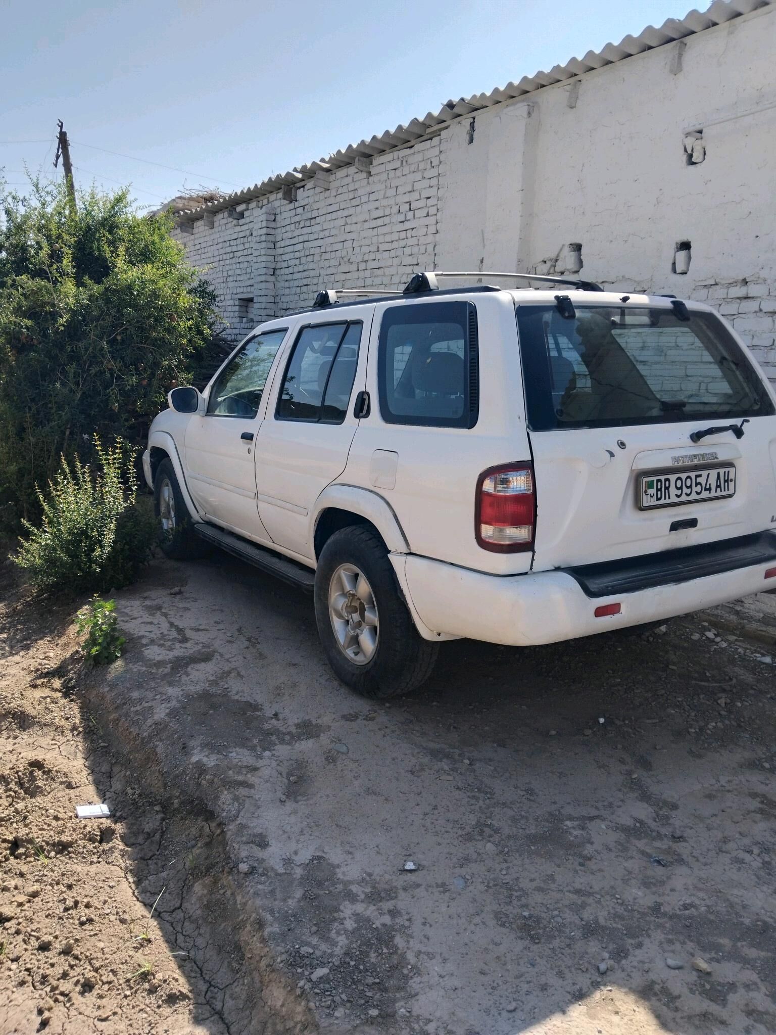 Nissan Pathfinder 2000 - 63 000 TMT - Теджен - img 4