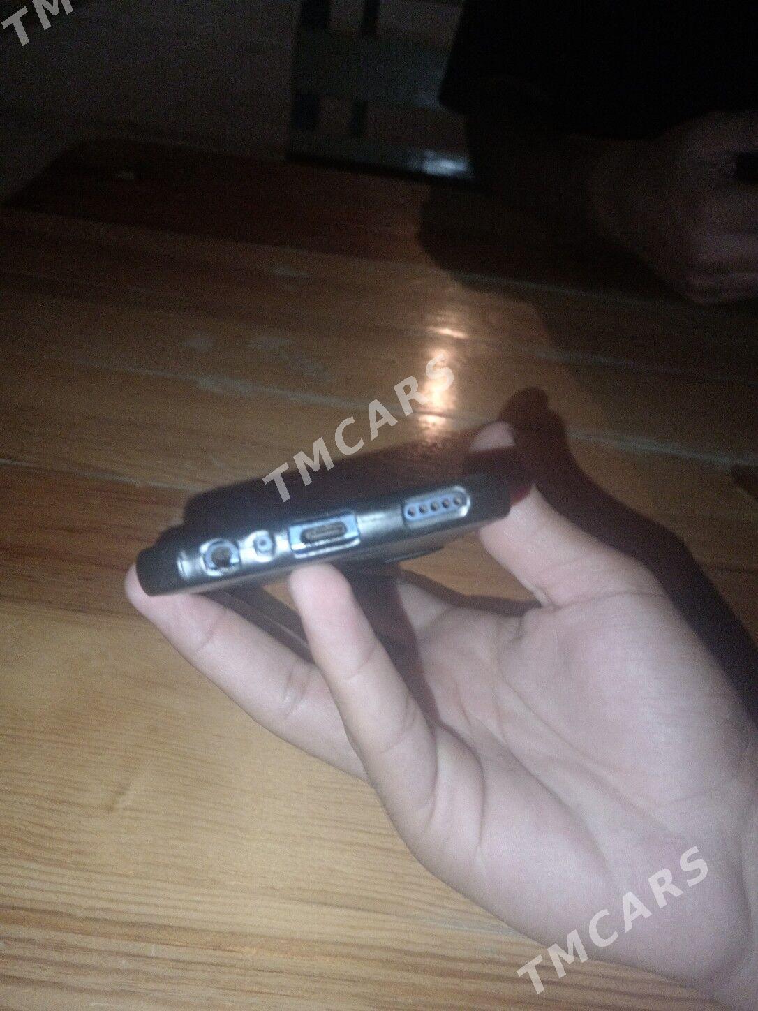 Honor X8 - Балканабат - img 3