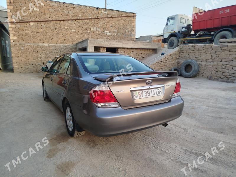 Toyota Camry 2003 - 200 000 TMT - Магданлы - img 3