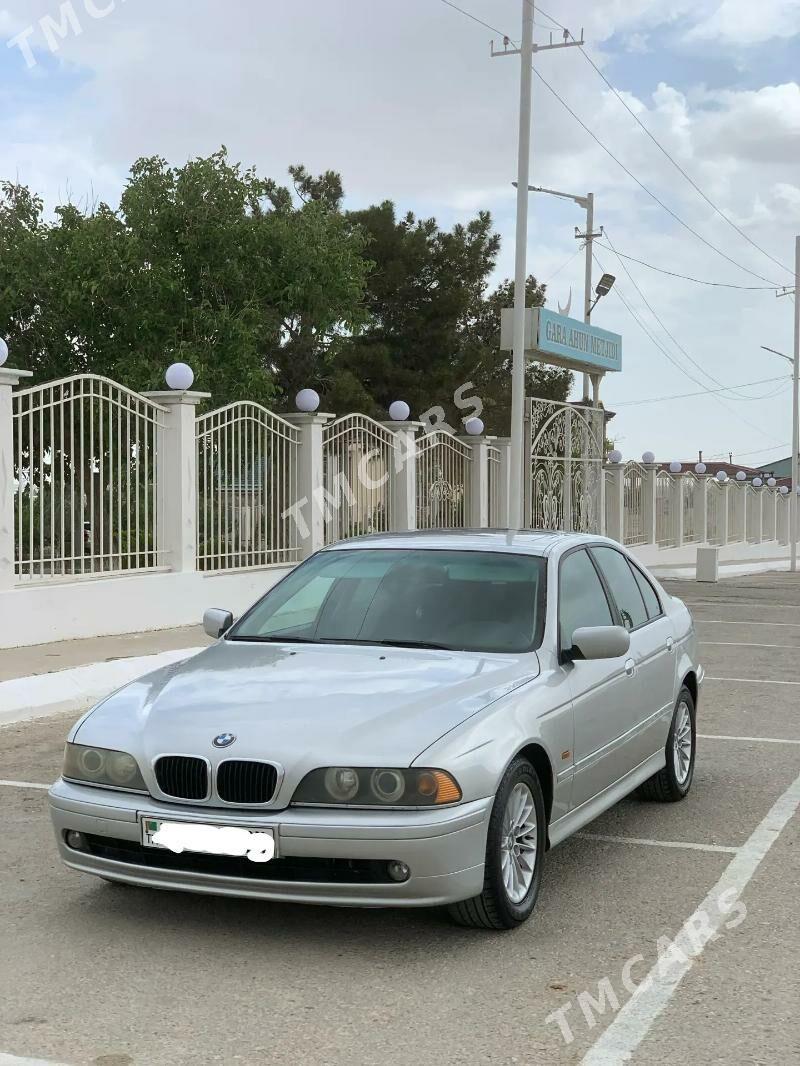 BMW E39 2000 - 110 000 TMT - Балканабат - img 3
