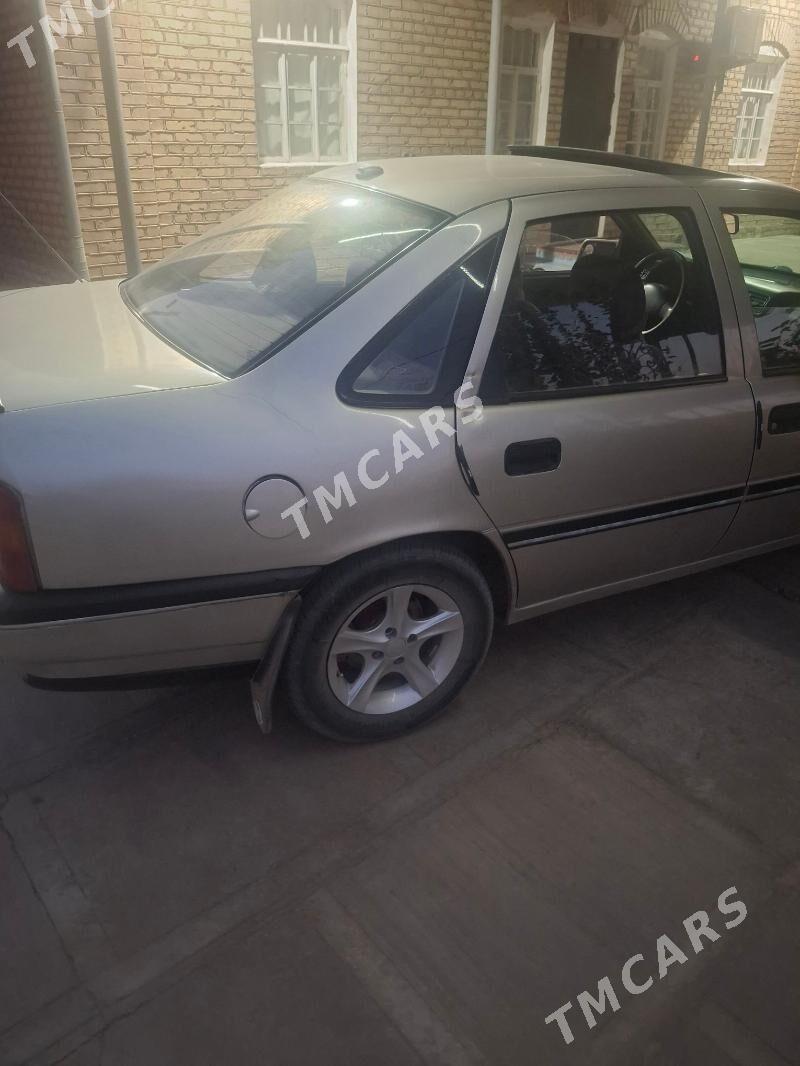 Opel Vectra 1992 - 42 000 TMT - Mary - img 4