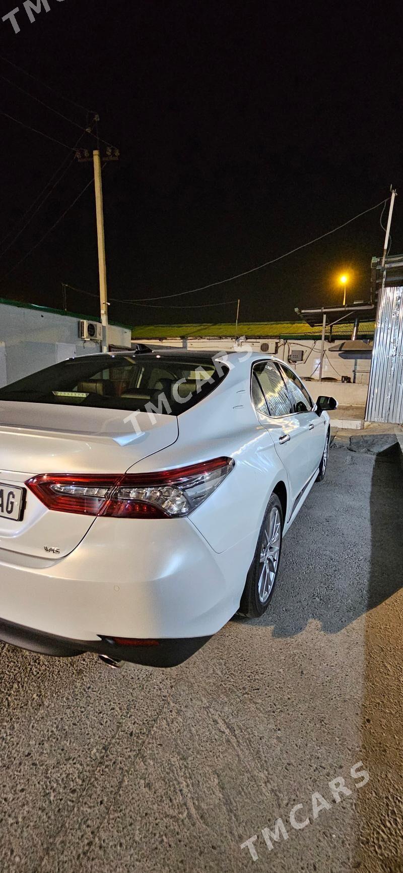 Toyota Camry 2023 - 770 000 TMT - Бузмеин - img 7