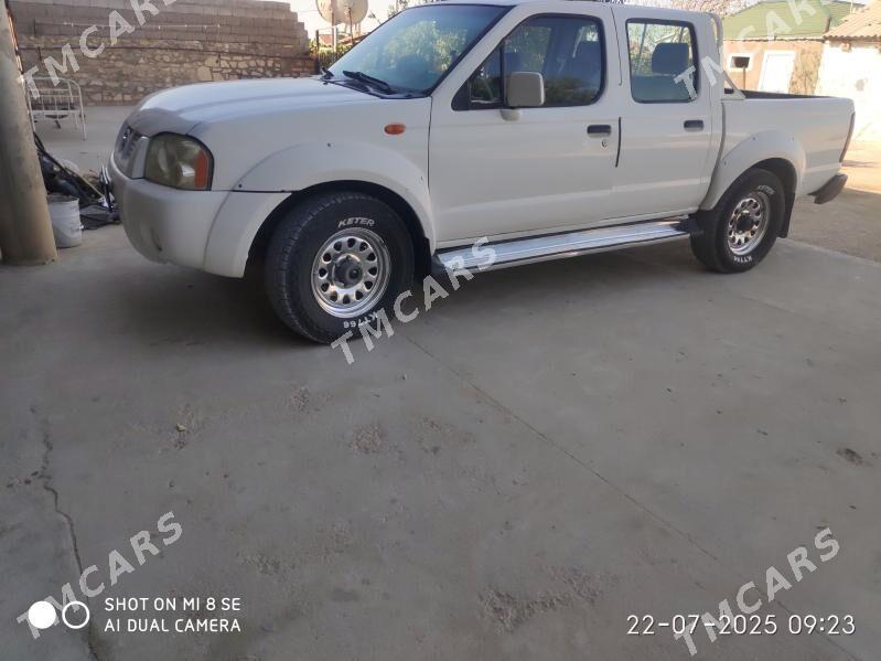 Nissan Navara 2004 - 110 000 TMT - Balkanabat - img 3