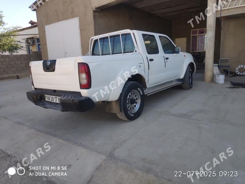 Nissan Navara 2004 - 110 000 TMT - Balkanabat - img 5