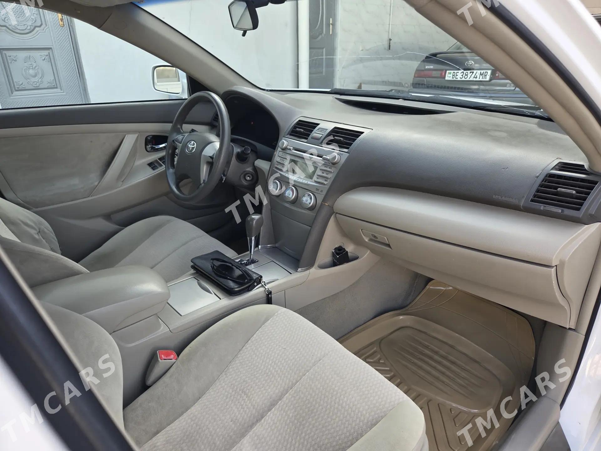 Toyota Camry 2010 - 182 000 TMT - Мары - img 2