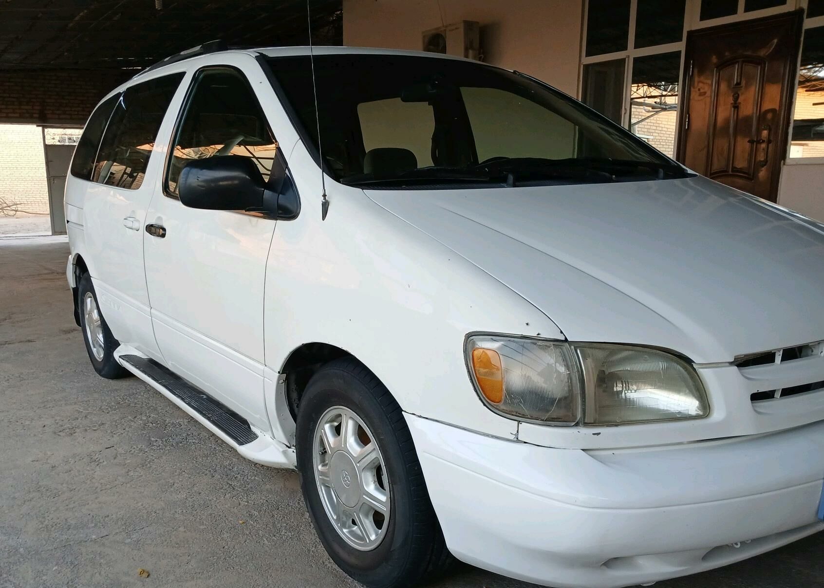 Toyota Sienna 1999 - 135 000 TMT - Halaç - img 7