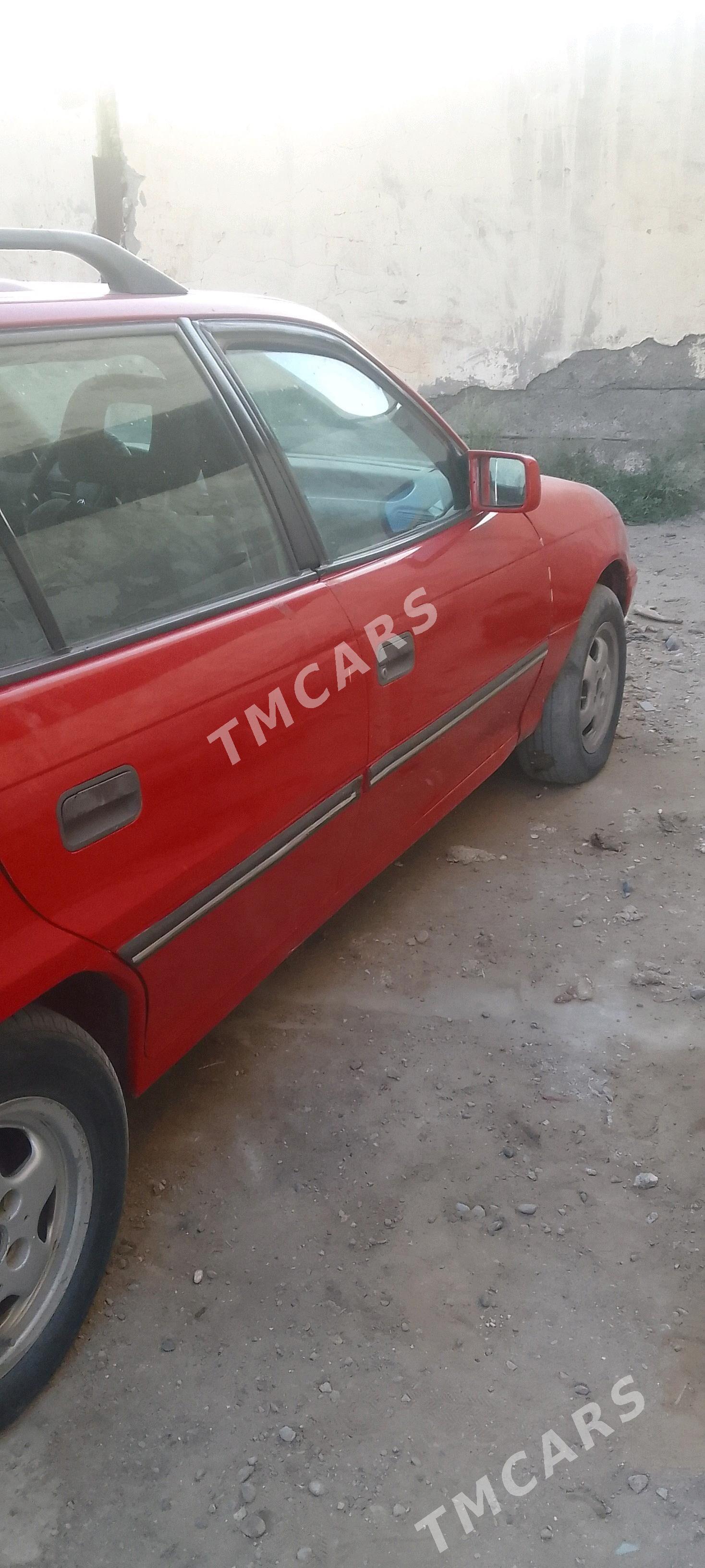 Opel Astra 1992 - 28 000 TMT - Сейди - img 2