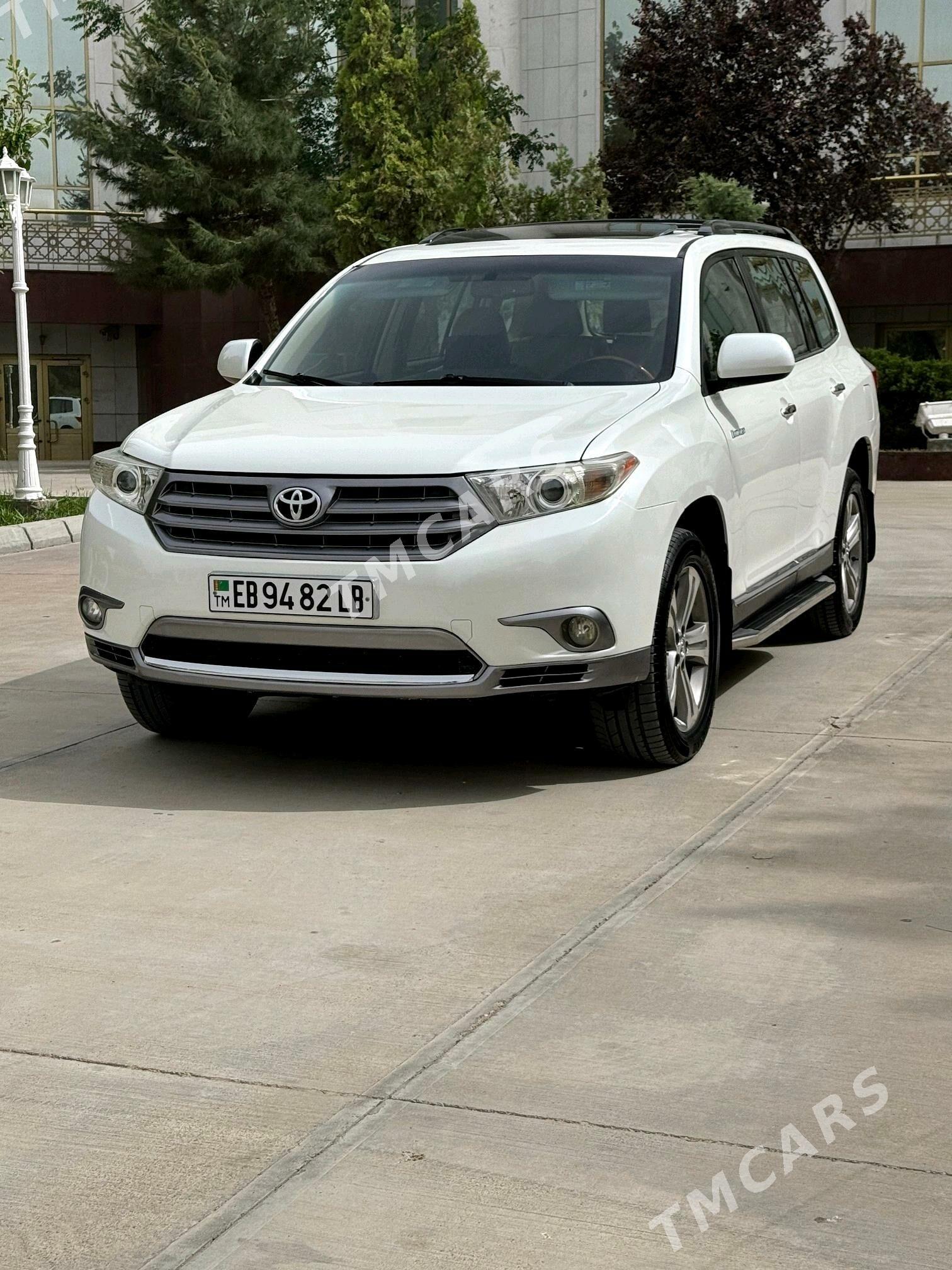 Toyota Highlander 2013 - 340 000 TMT - Туркменабат - img 2