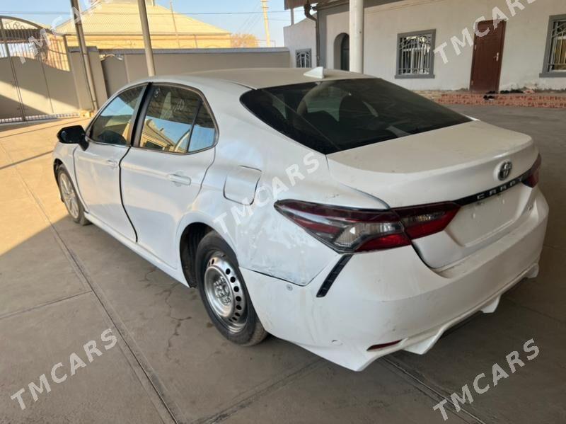 Toyota Camry 2021 - 250 000 TMT - Мары - img 3