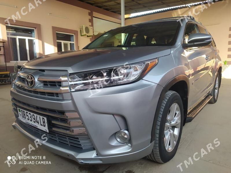 Toyota Highlander 2018 - 390 000 TMT - Фарап - img 2