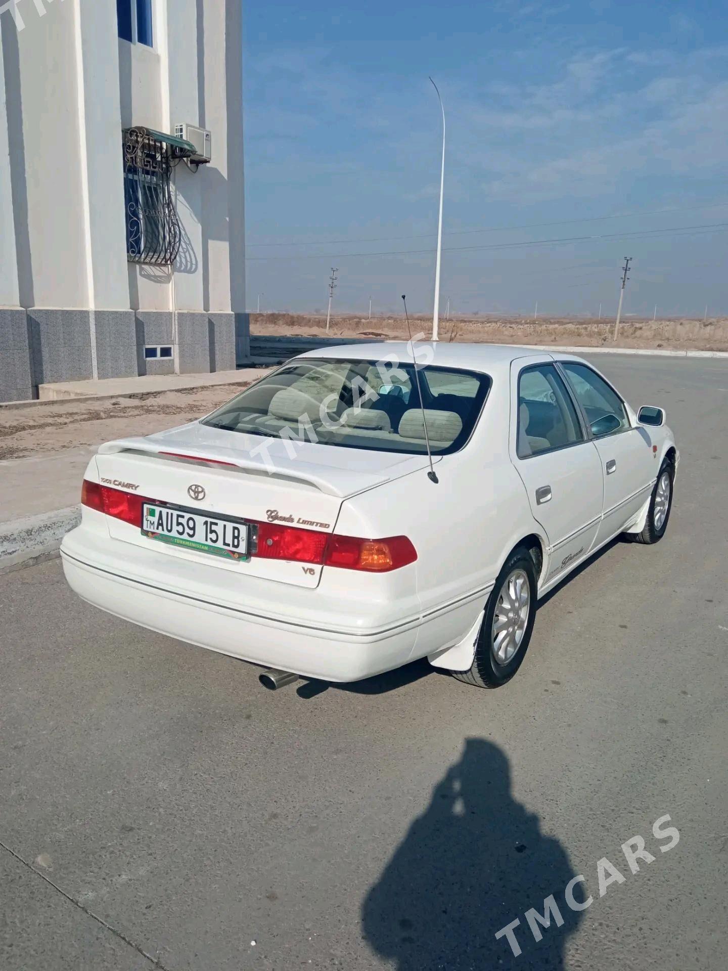 Toyota Camry 2001 - 158 000 TMT - Türkmenabat - img 2