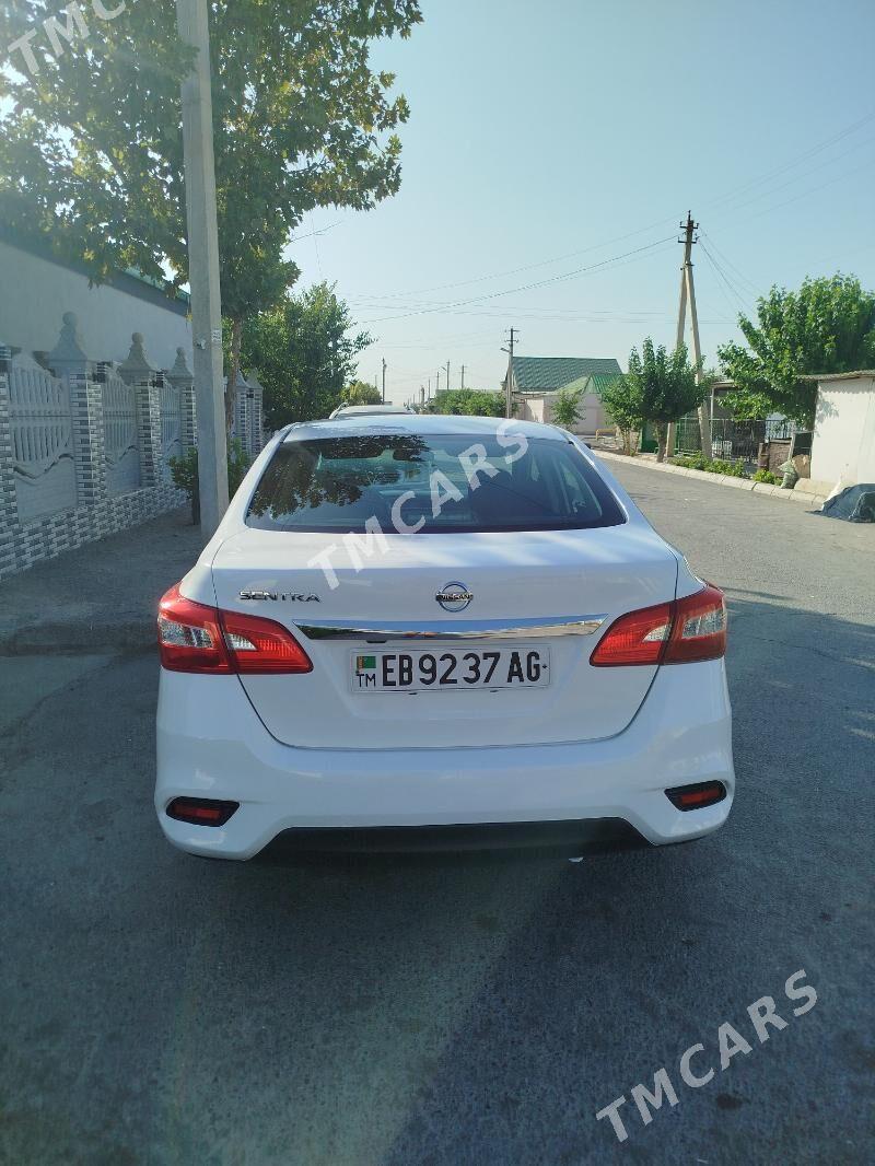Nissan Sentra 2018 - 155 000 TMT - Бузмеин - img 5