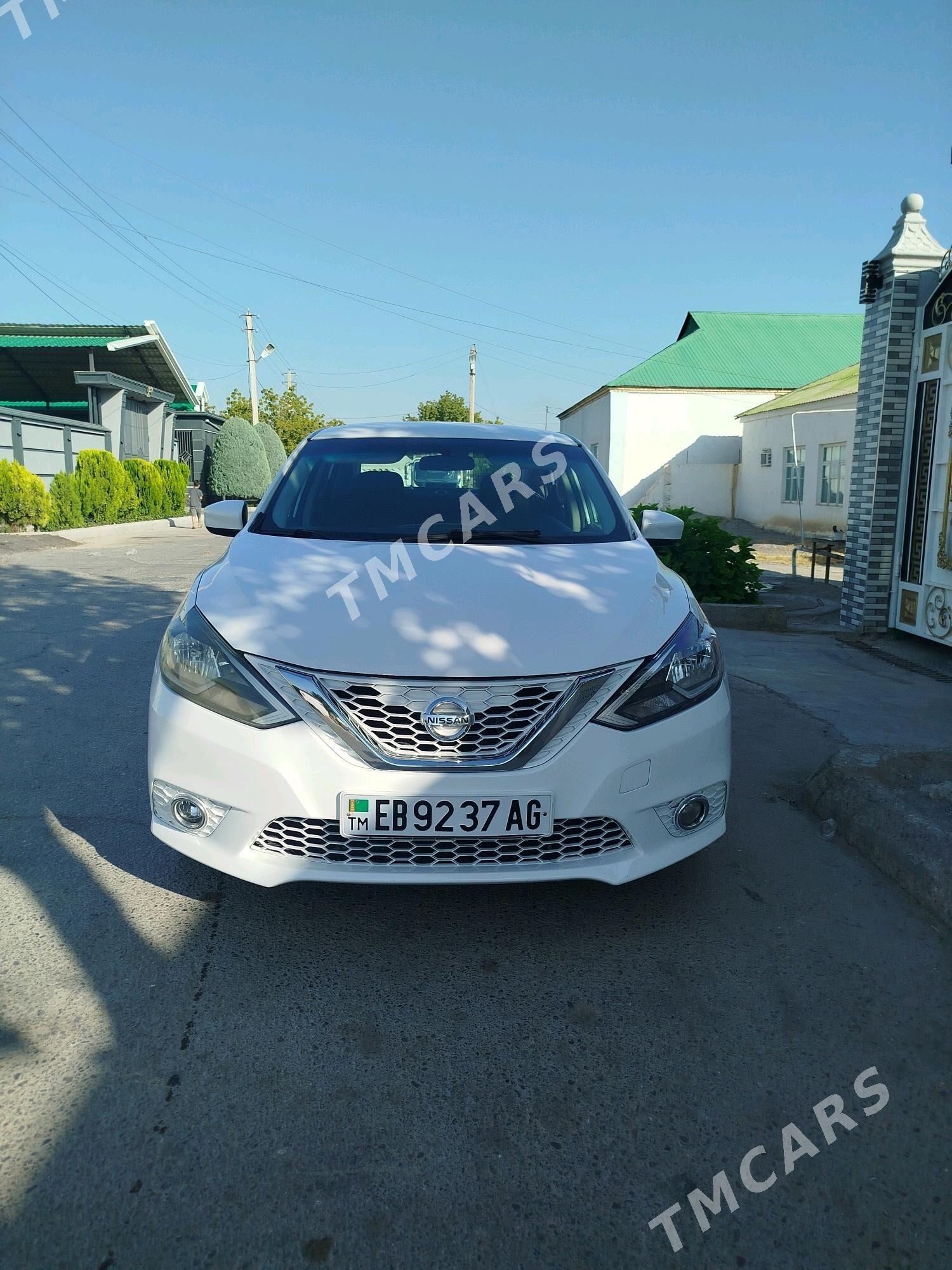 Nissan Sentra 2018 - 155 000 TMT - Бузмеин - img 8