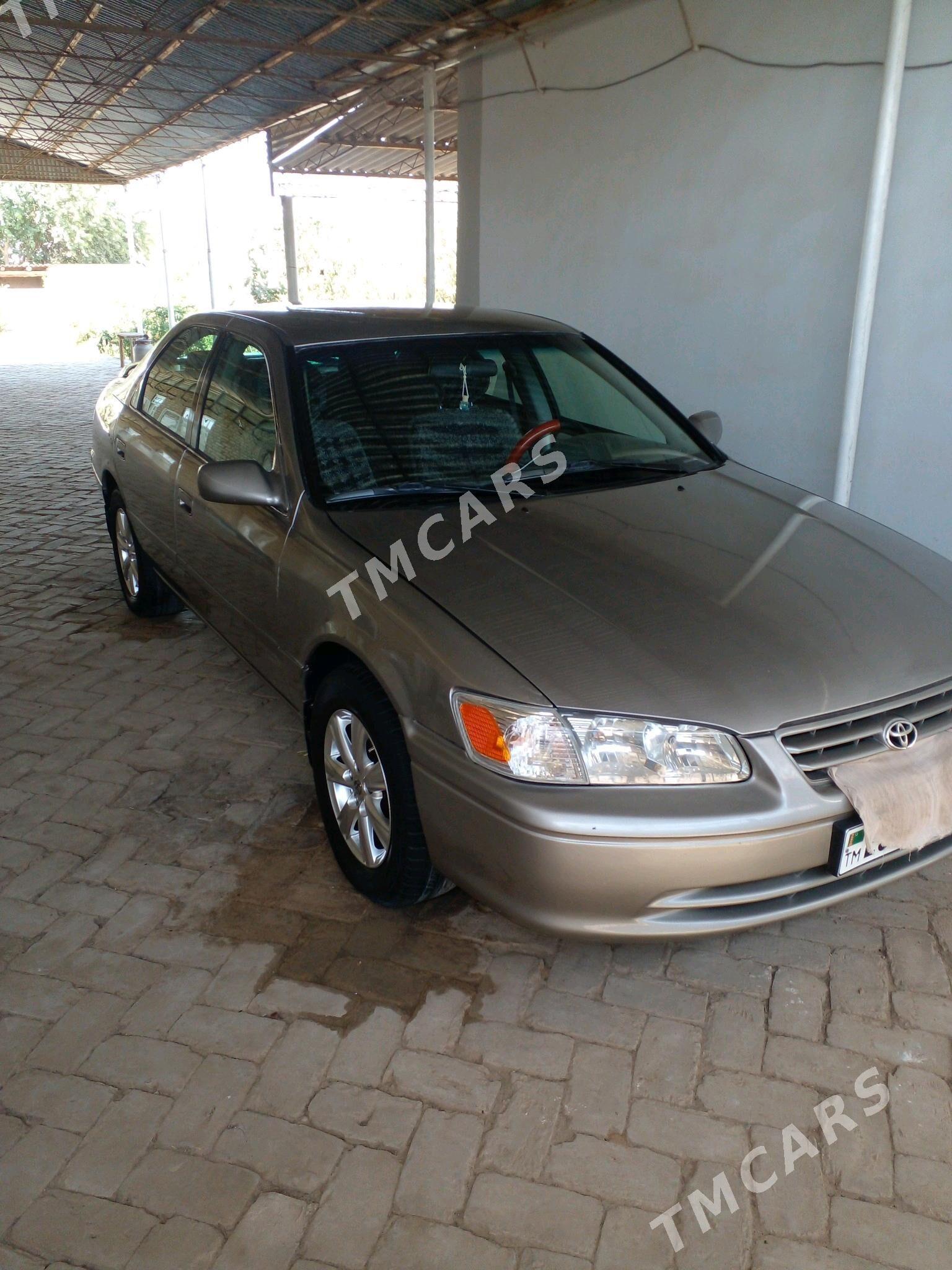 Toyota Camry 2000 - 130 000 TMT - Ёлётен - img 2