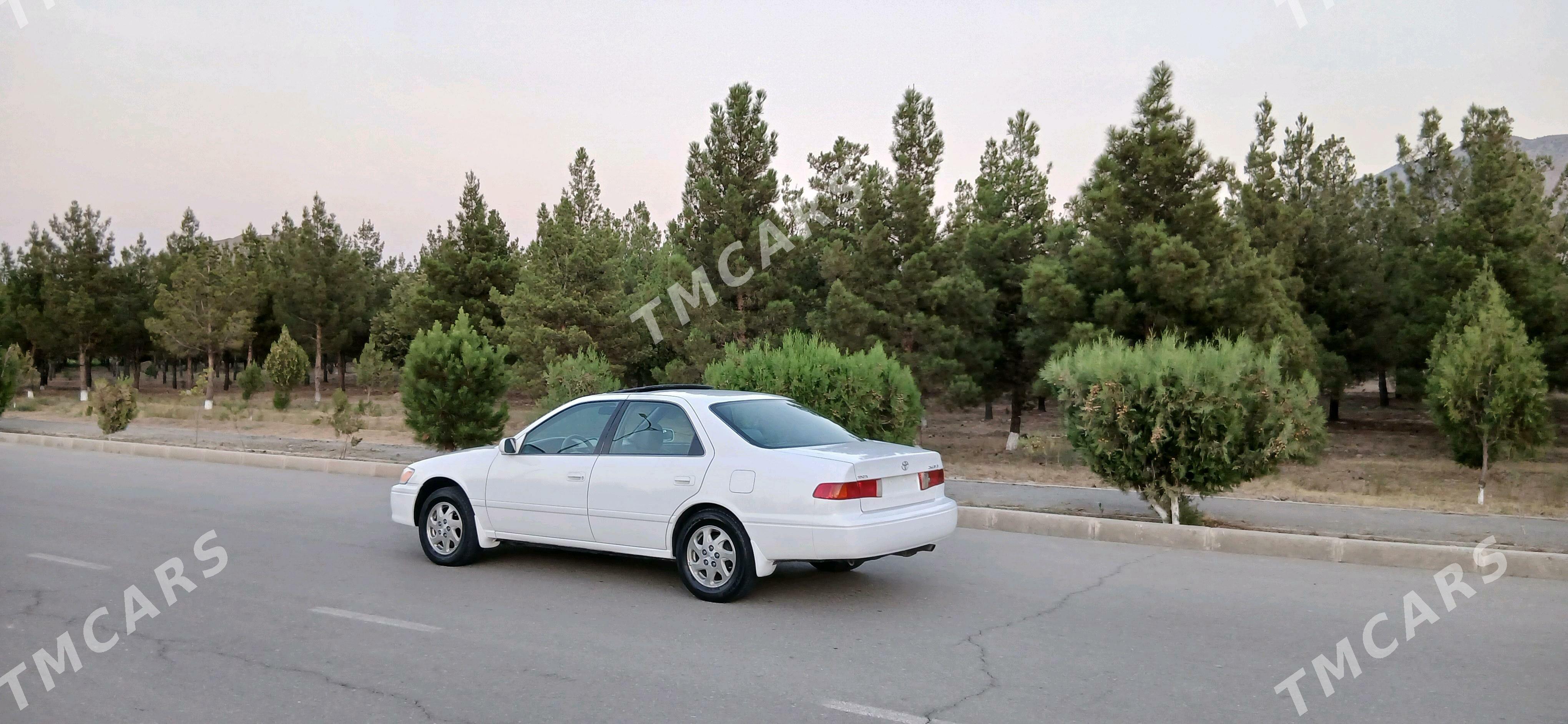 Toyota Camry 2000 - 157 000 TMT - Bäherden - img 4