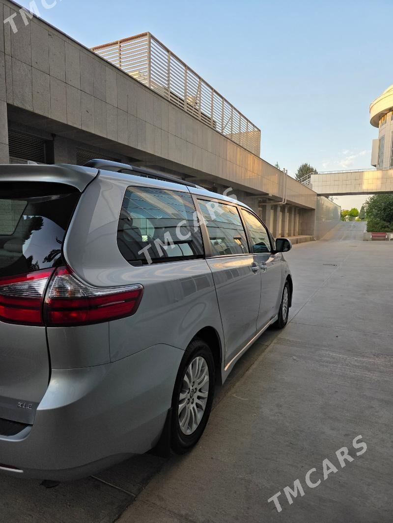 Toyota Sienna 2020 - 430 000 TMT - Анев - img 4