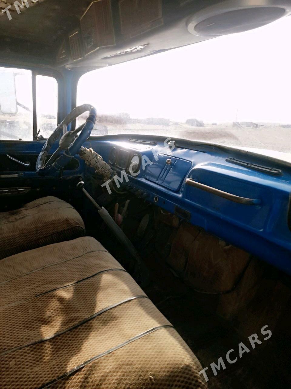 Zil 130 1992 - 53 000 TMT - Gökdepe - img 4