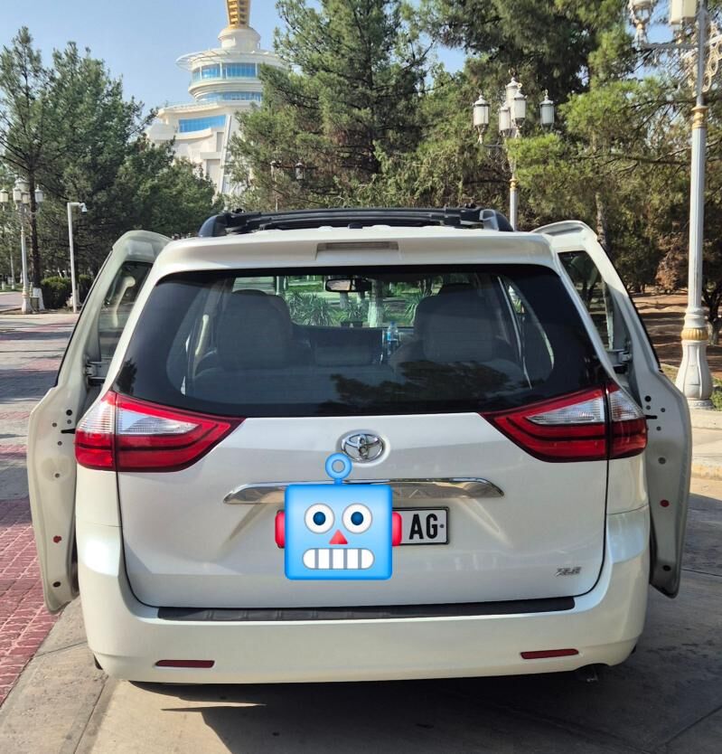 Toyota Sienna 2015 - 385 000 TMT - Ашхабад - img 4