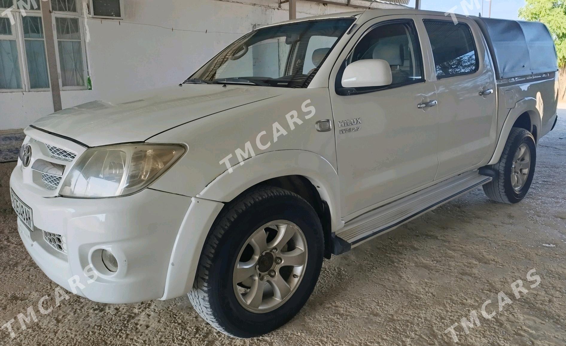 Toyota Hilux 2006 - 160 000 TMT - Gökdepe - img 3