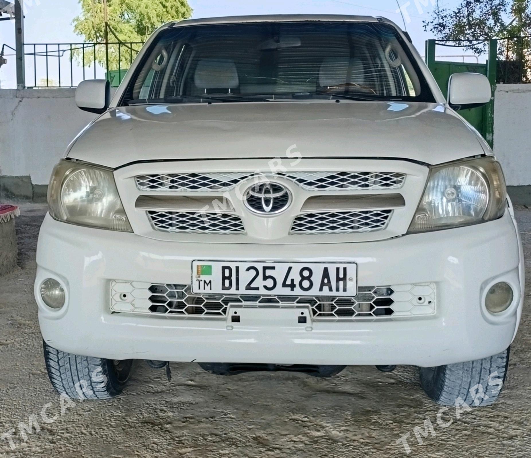 Toyota Hilux 2006 - 160 000 TMT - Gökdepe - img 5