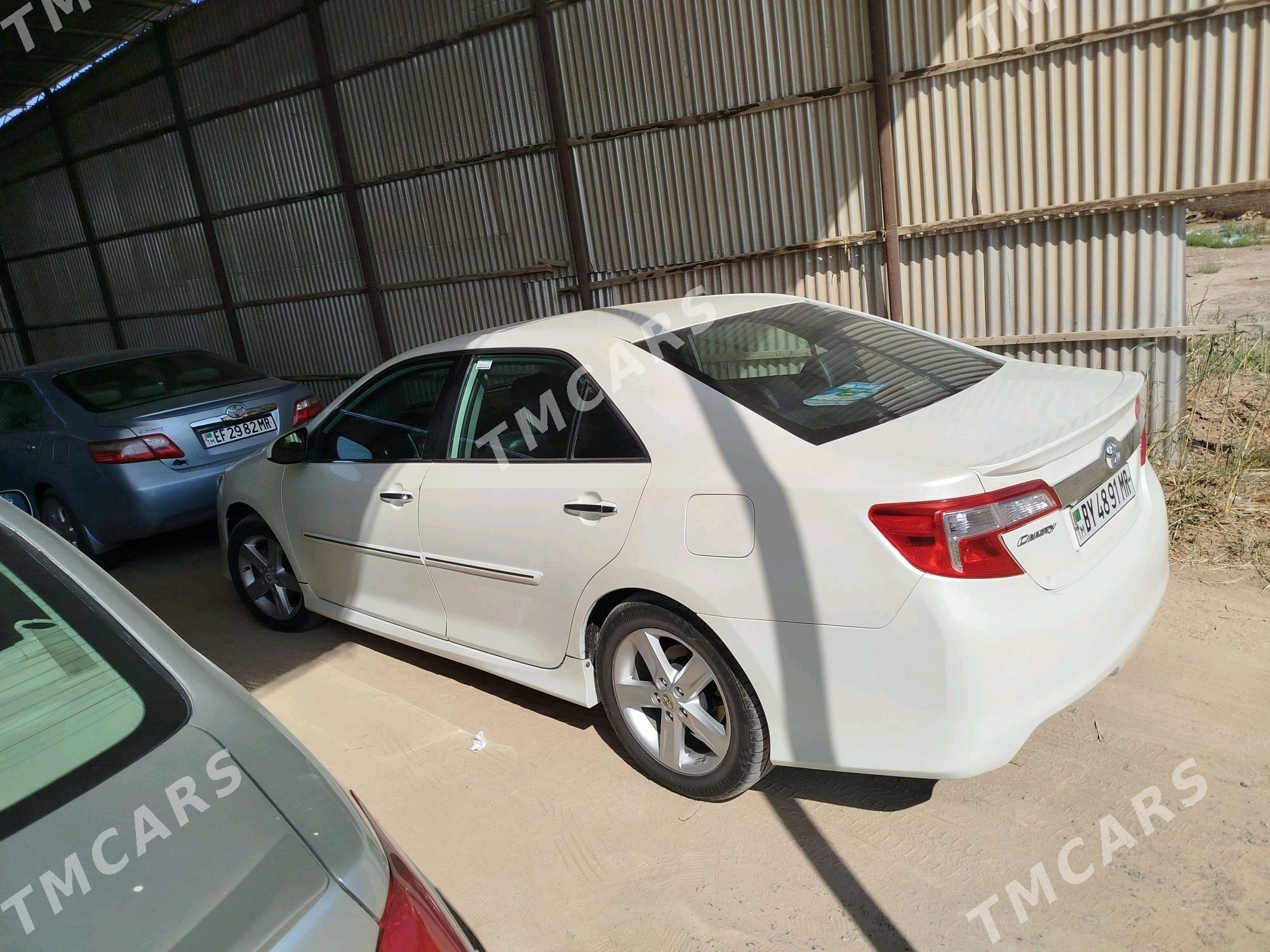 Toyota Camry 2012 - 210 000 TMT - Байрамали - img 3