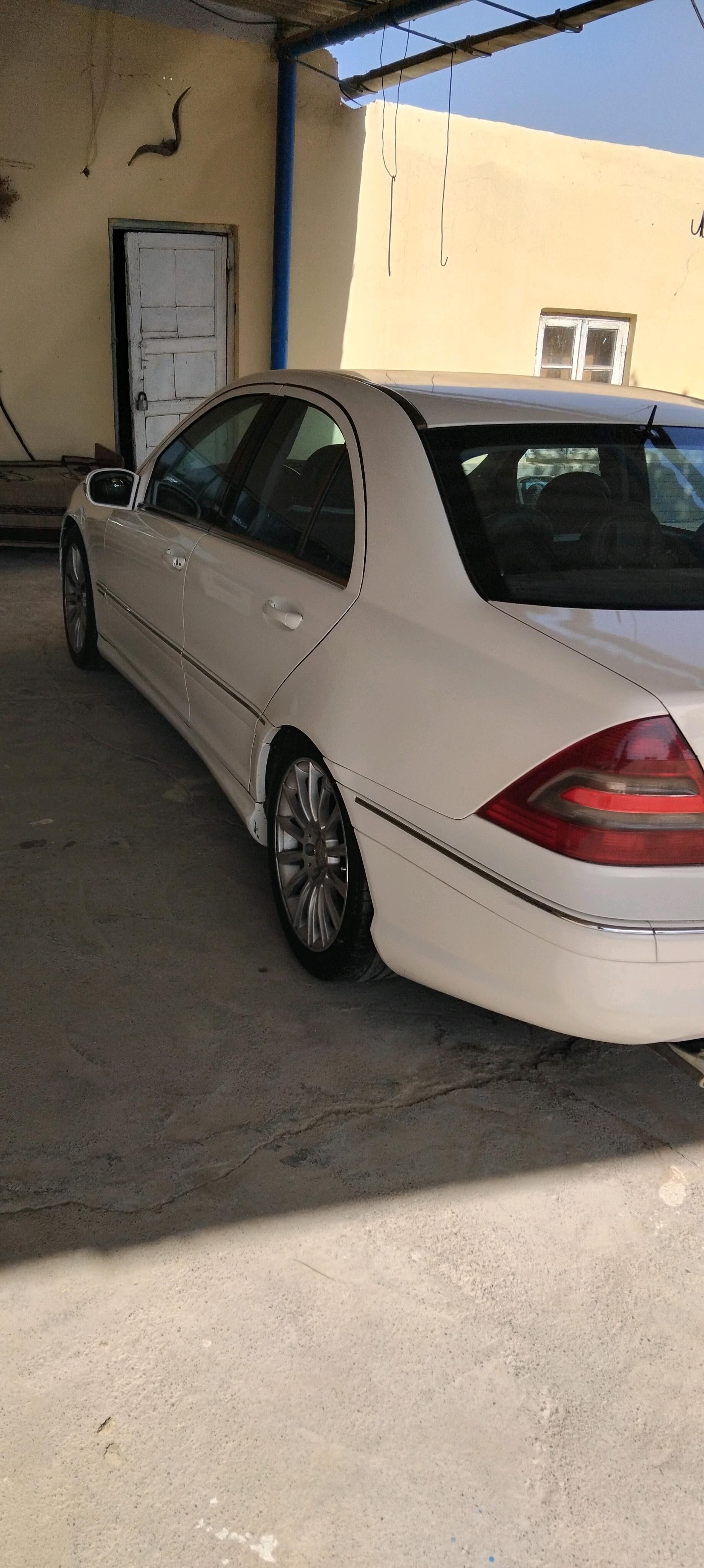 Mercedes-Benz C-Class 2005 - 100 000 TMT - Kaka - img 6