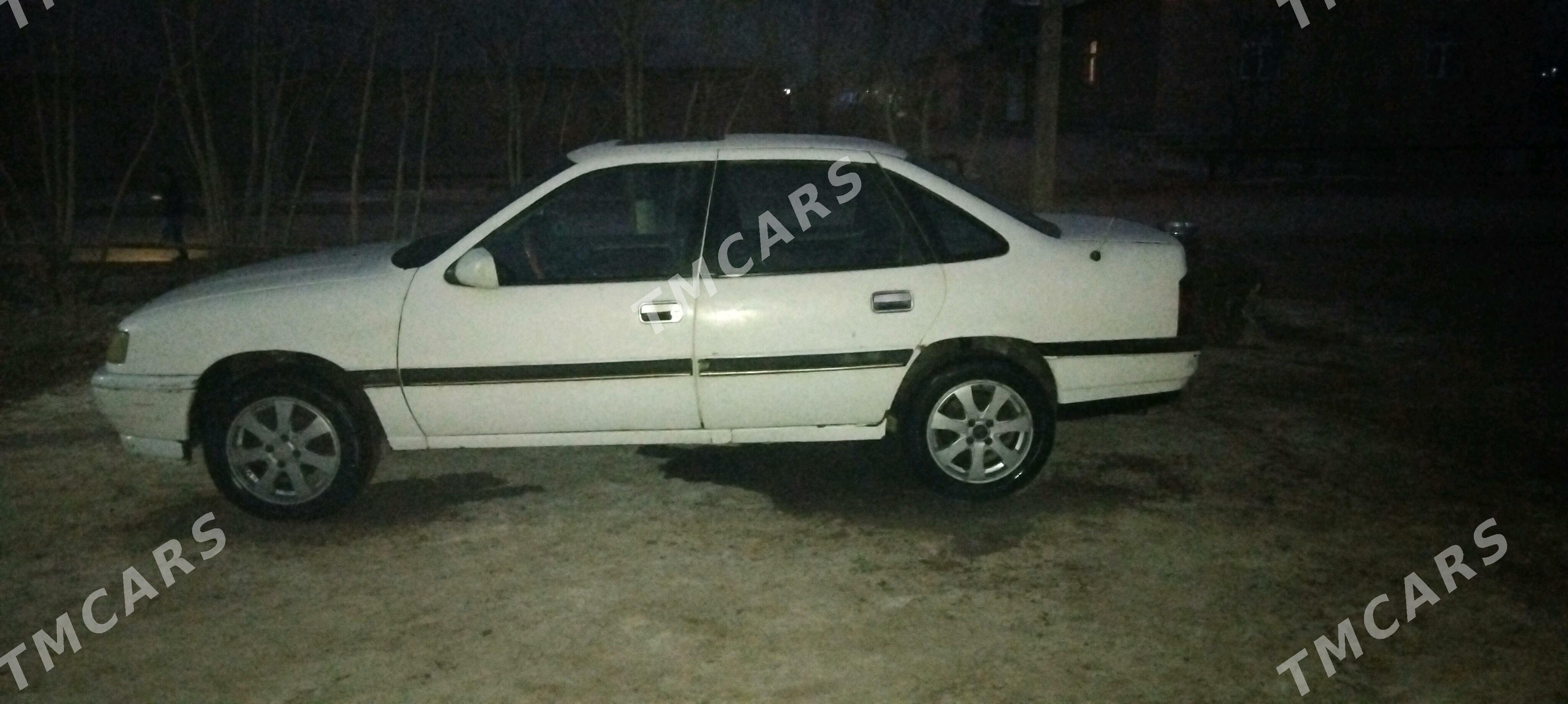 Opel Vectra 1990 - 27 000 TMT - Бабадайхан - img 3
