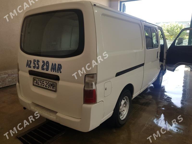 Nissan Urvan 2010 - 160 000 TMT - Mary - img 3