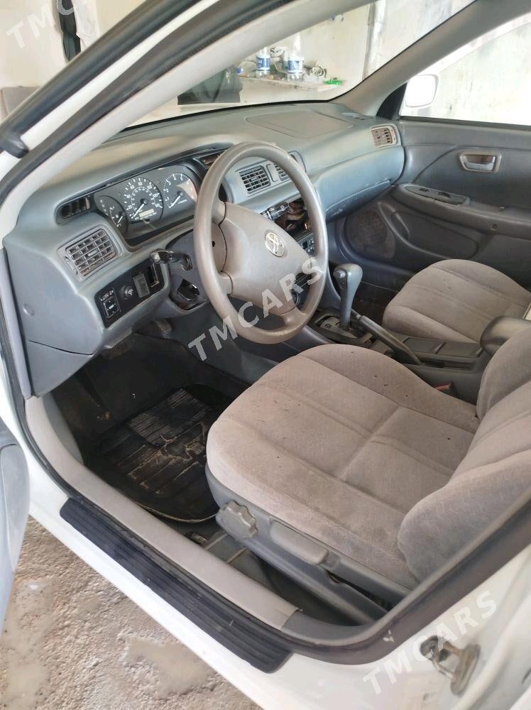 Toyota Camry 1999 - 112 000 TMT - Теджен - img 7