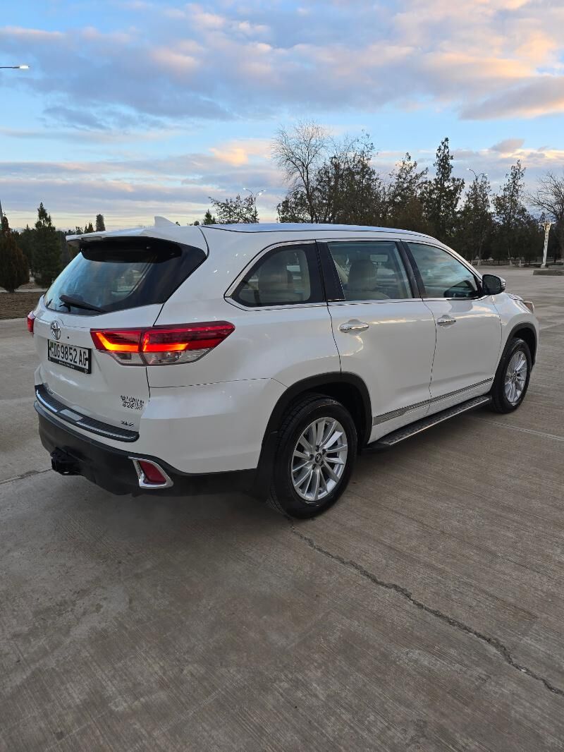 Toyota Highlander 2018 - 430 000 TMT - Büzmeýin GRES - img 5