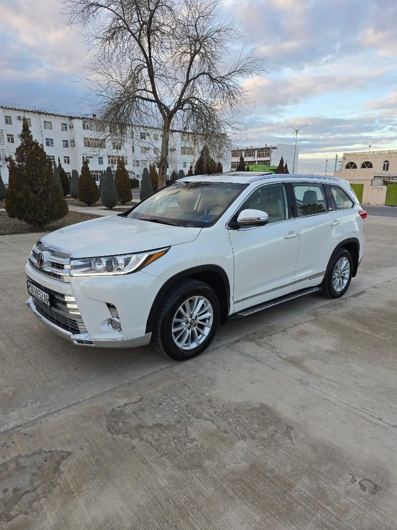 Toyota Highlander 2018 - 430 000 TMT - Büzmeýin GRES - img 8